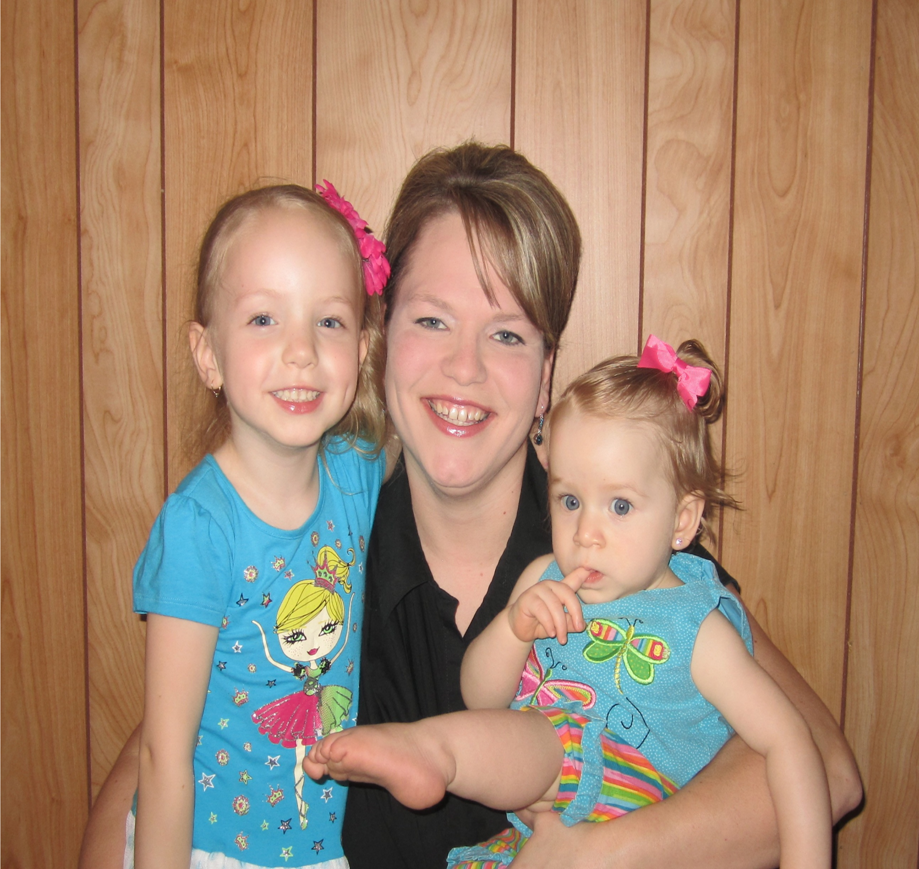 Mother and her two daughters enrolled in Crossroads headstart program